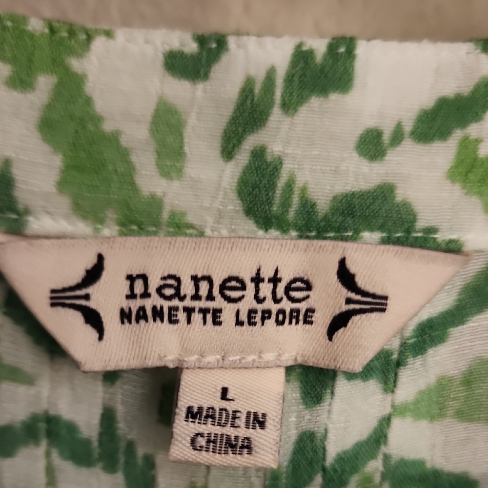 Nanette Lepore Vibrant Green Patterned Blouse - Picture 2 of 7